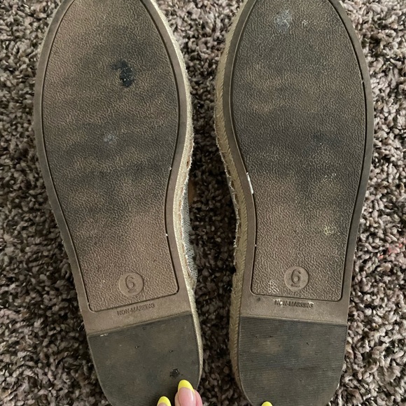 Universal Thread Mules - Picture 3 of 3